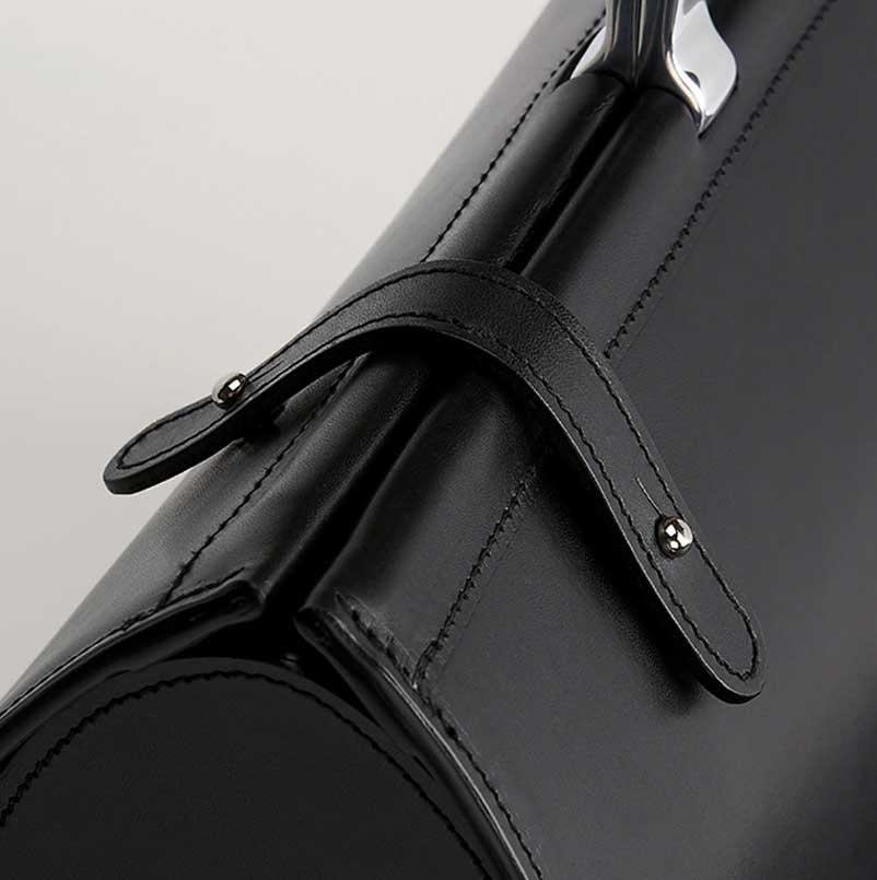 Rocket Bag leather detail — vegetable-tanned Italian shoulder hide